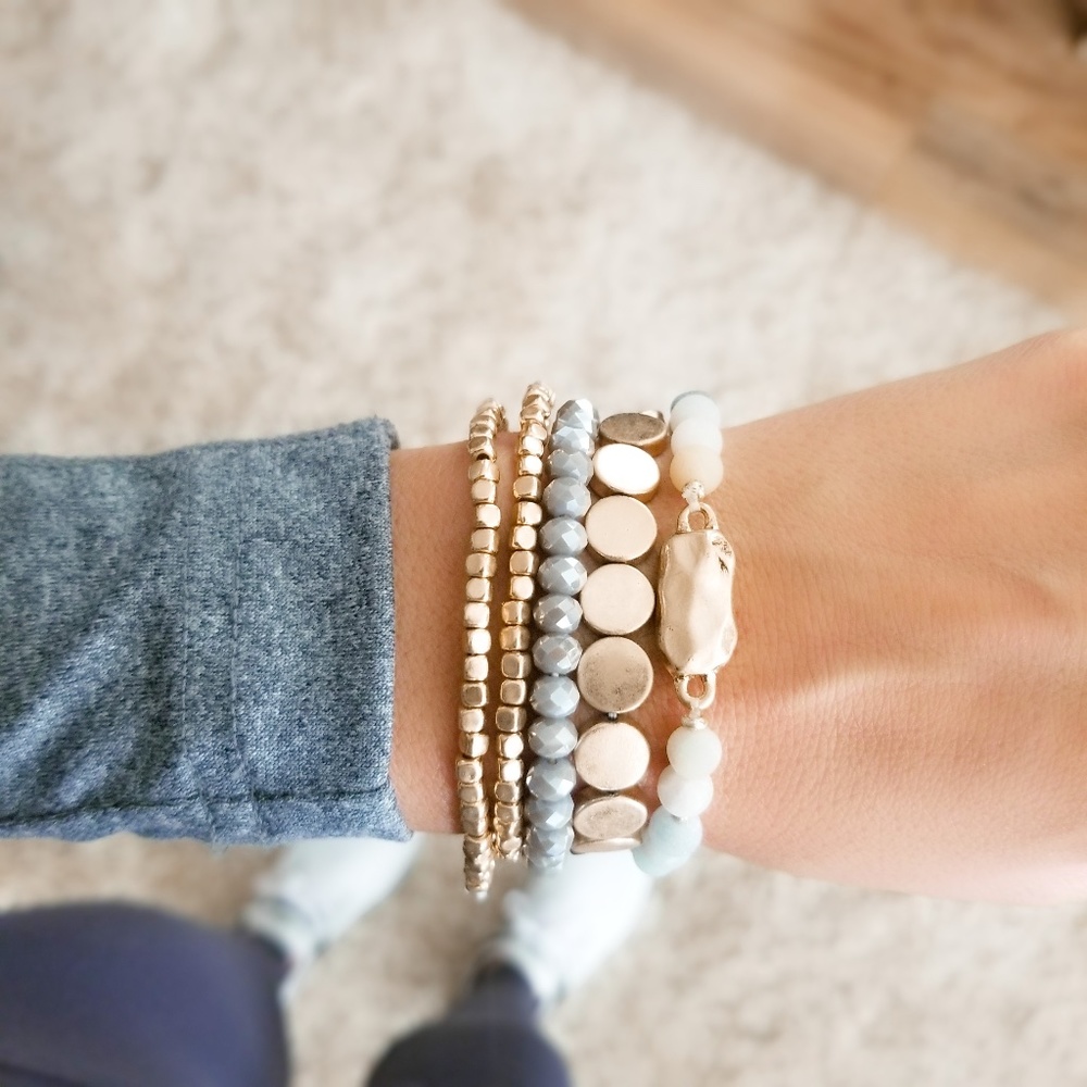 5 Piece Stretch Bracelet Set Semi Precious Stone Bead Bracelets - Picture 2 of 5